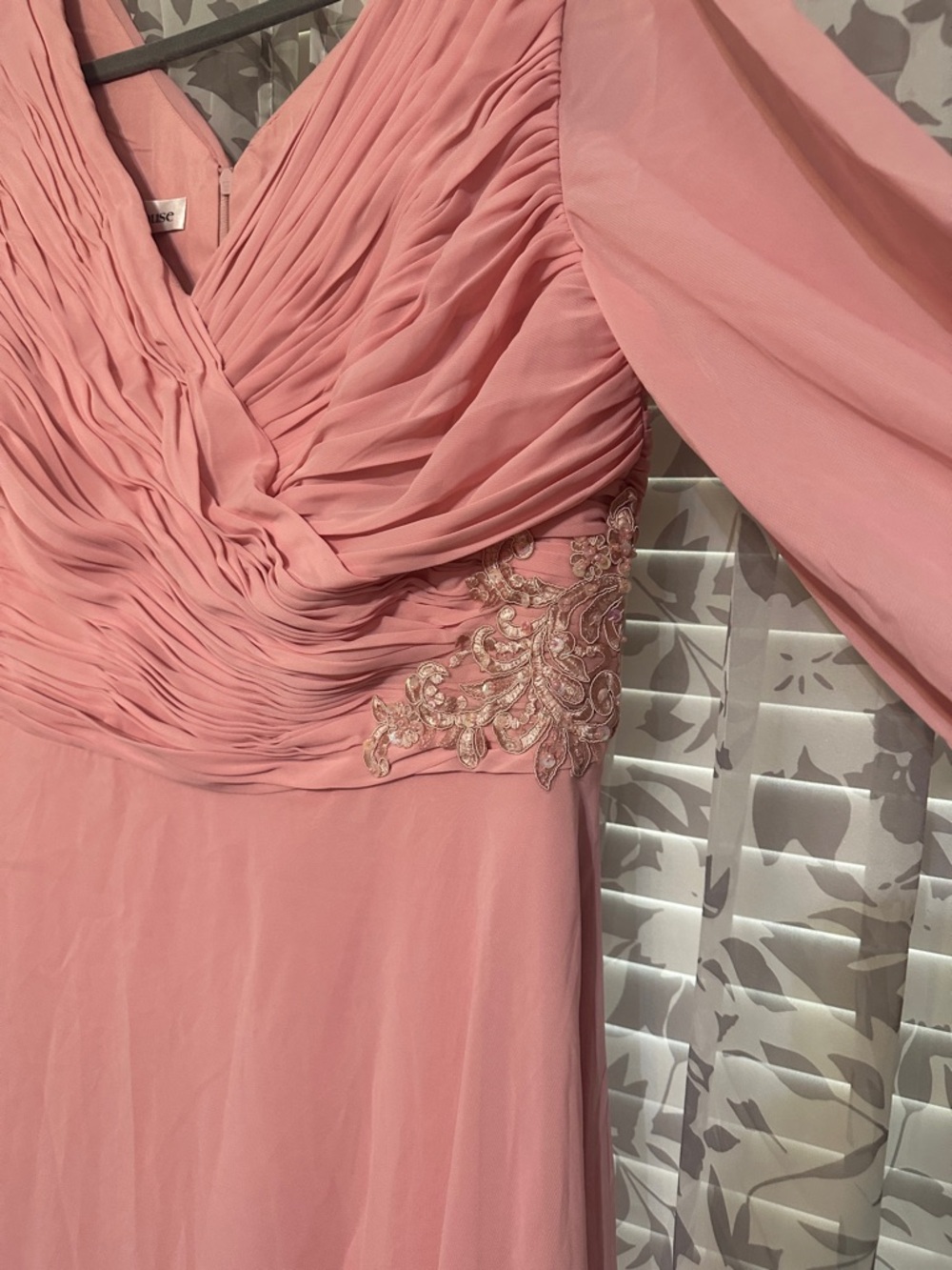 JJs House Blush Long Sleeve V-Neck Maxi Dress - Picture 3 of 12